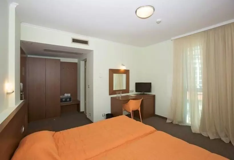 Jeravi Beach Hotel   All Inclusive