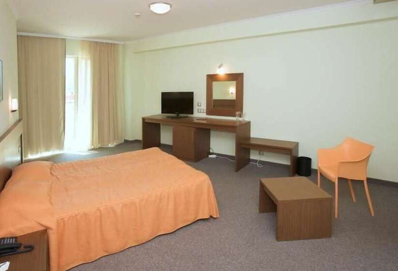 Jeravi Beach Hotel All Inclusive