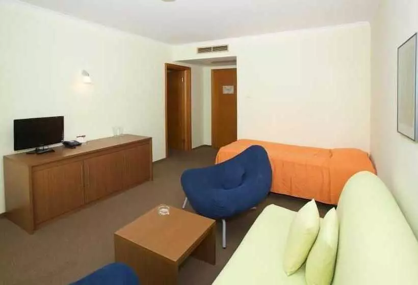 Jeravi Beach Hotel   All Inclusive