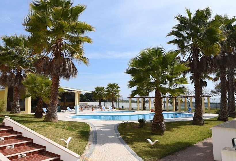 Praia Da Lota Resort - Beachfront Apartments