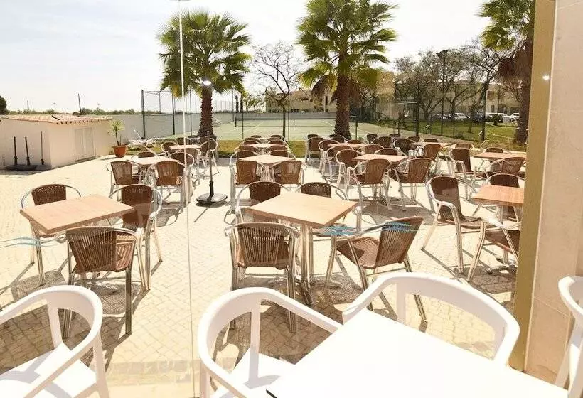 Praia Da Lota Resort - Beachfront Apartments