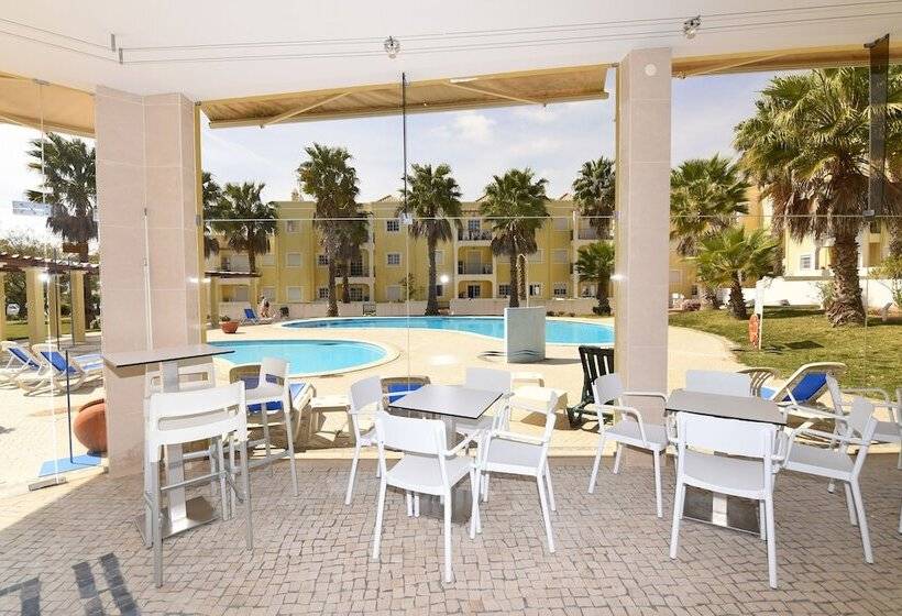 Praia Da Lota Resort - Beachfront Apartments