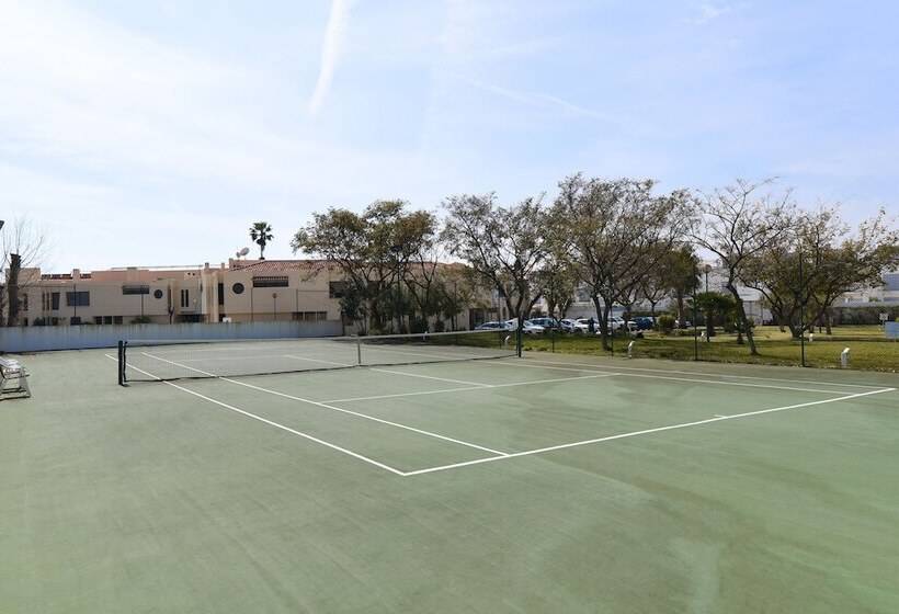 Praia Da Lota Resort - Beachfront Apartments