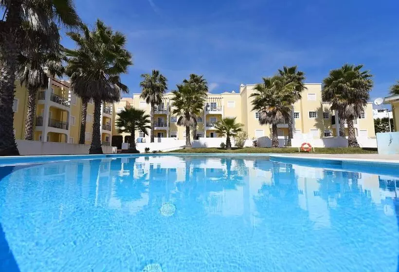 Praia Da Lota Resort - Beachfront Apartments