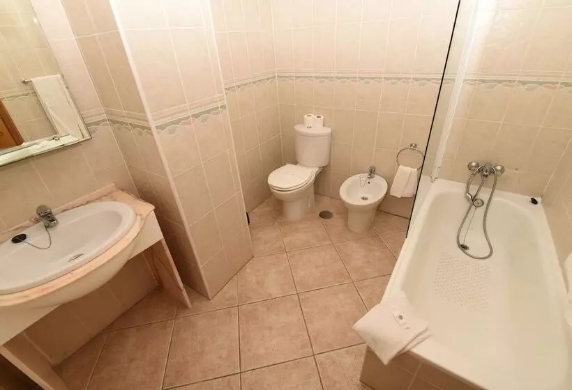 Praia Da Lota Resort - Beachfront Apartments