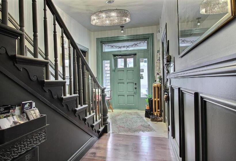 مبيت وإفطار Au Vieux Presbytère De Saint Léon