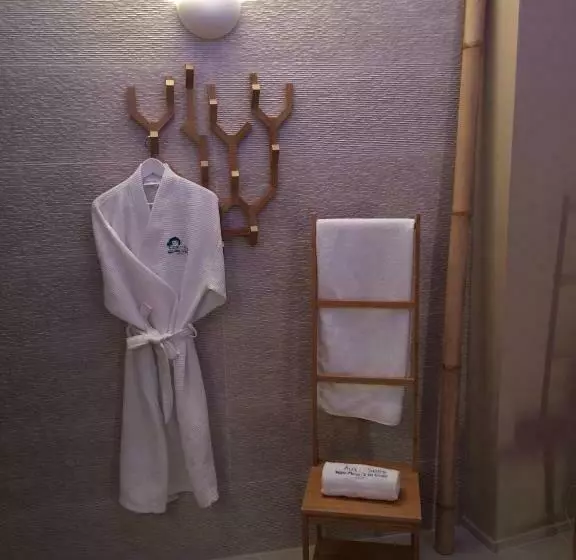 ベッドアンドブレックファースト Aux 5 Sens