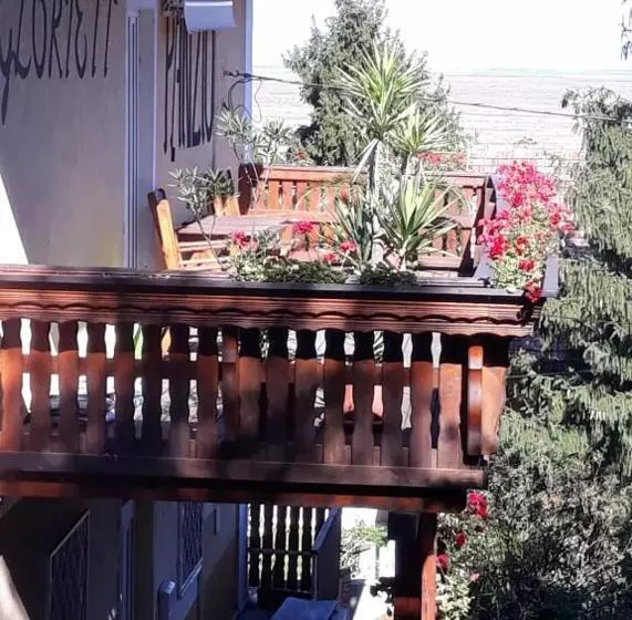 Aamiaismajoitus (B&B) Gloriett Panzió