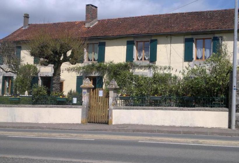Bed and Breakfast La Maison Jaune