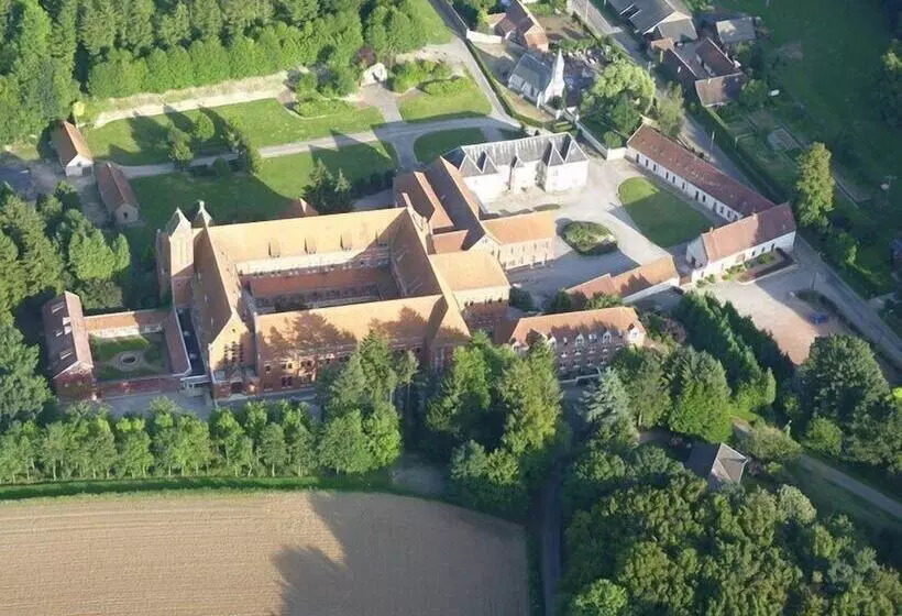 Hotelli Abbaye De Belval