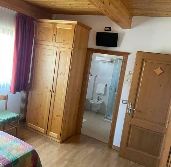 ホテル Albergo Ristorante Baraglia