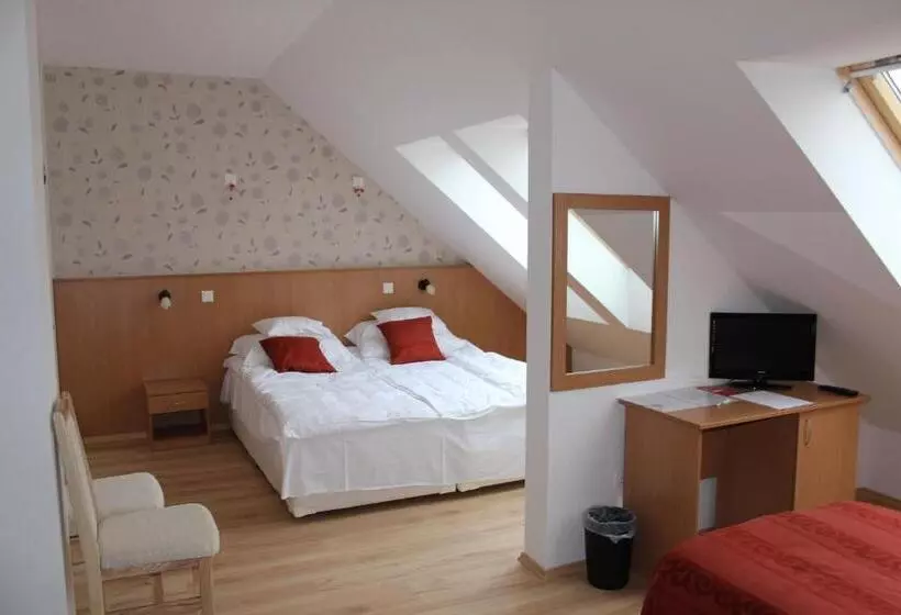 Hotelli Belvárdi Fogadó