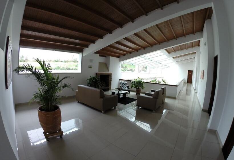 Hotel Cariongo Plaza