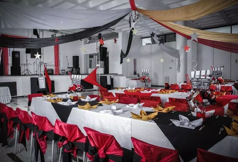 ホテル Cariongo Plaza