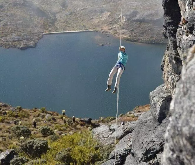 ホテル Cariongo Plaza