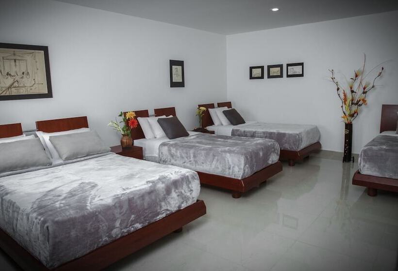 Hotel Cariongo Plaza