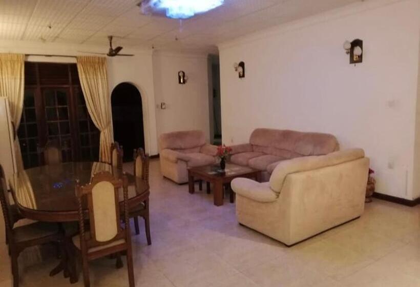 ホテル Grand Elite