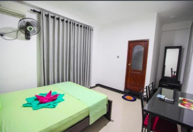 ホテル Grand Elite