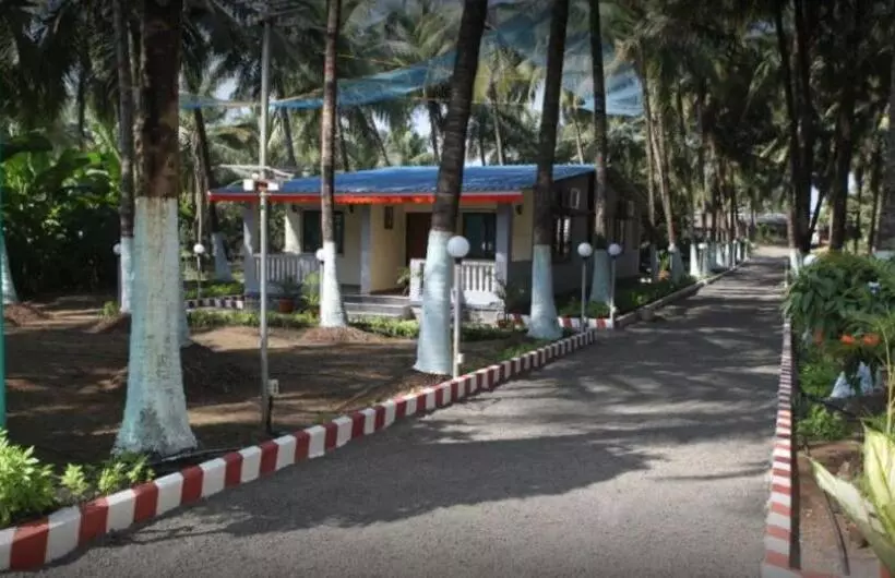 Hotelli Madhuvan Farm Cottage
