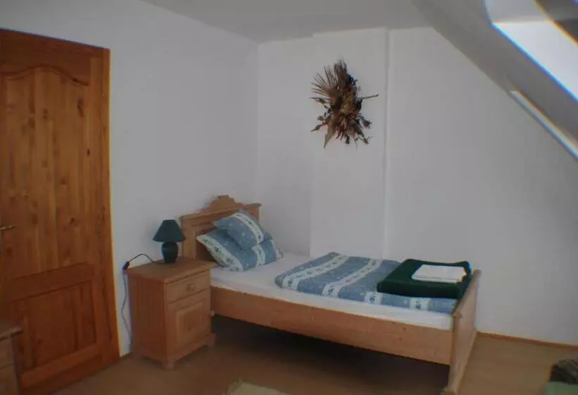 Hotelli Rozália Vendégház
