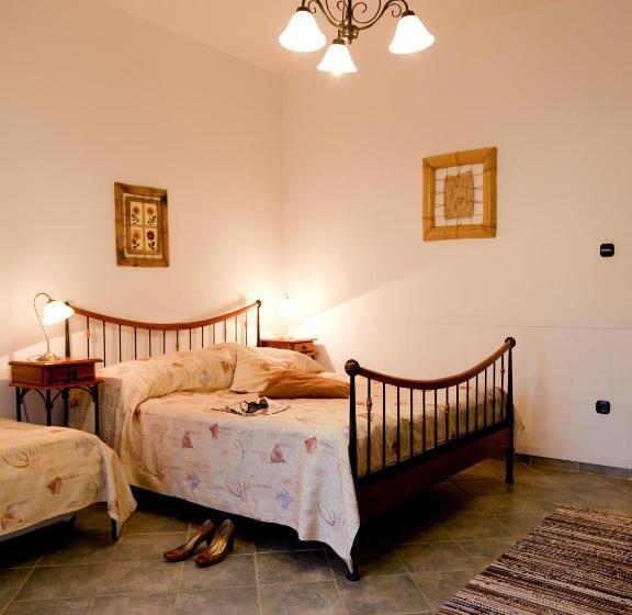 Отель Somogy Kertje üdülőfalu és étterem