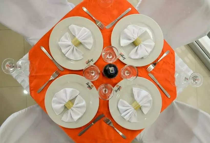 ホテル Tarigua Ocaña