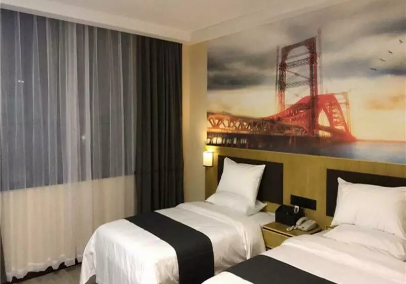 Thank Inn Chain Hotel Guizhou Southwest Puan County Putian Avenue