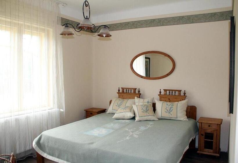 Пансион Fogadó A Suttogóhoz