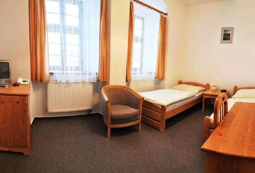 Majatalo Klášter Hejnice   Vzdělávací, Konferenční A Poutní Dům