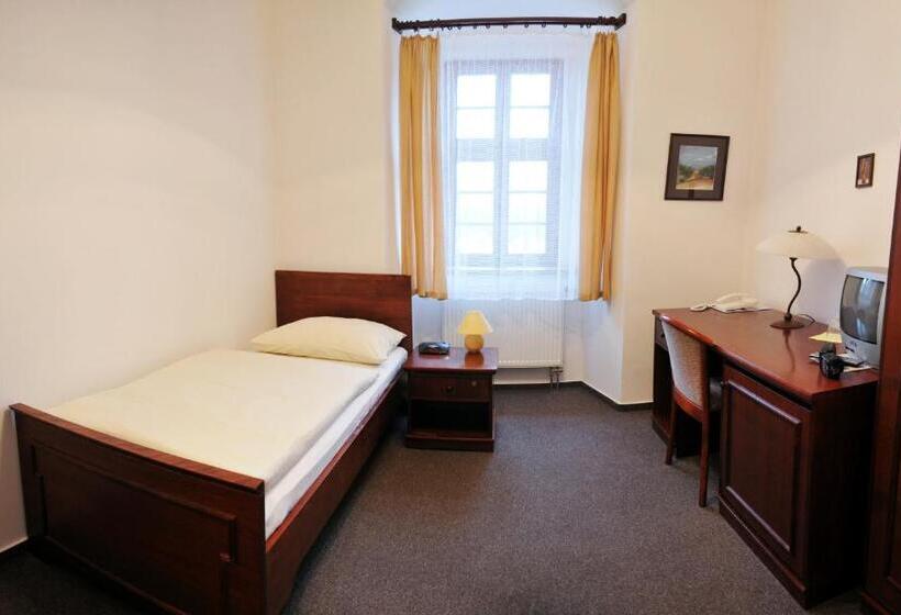 Pensió Klášter Hejnice   Vzdělávací, Konferenční A Poutní Dům