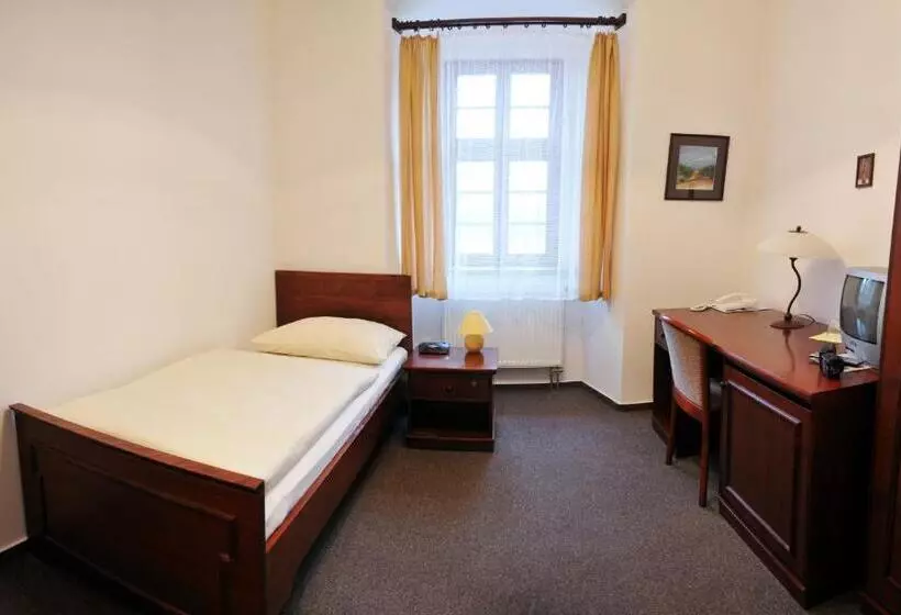 Majatalo Klášter Hejnice   Vzdělávací, Konferenční A Poutní Dům