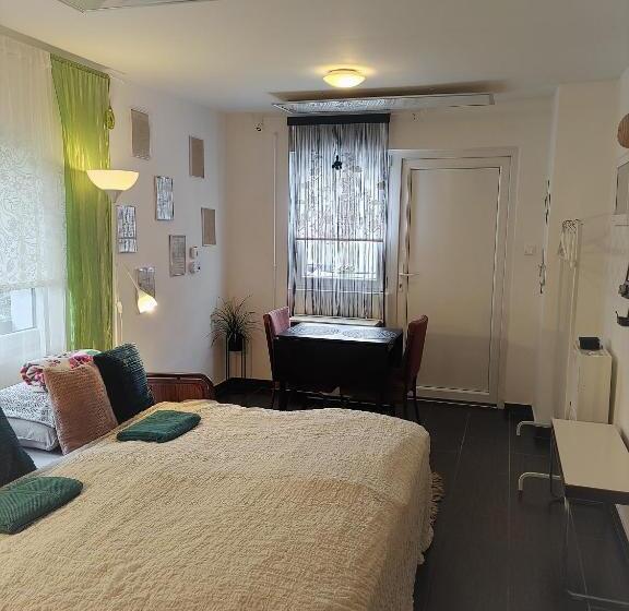 Пансион Kultúrélet Vendégháza