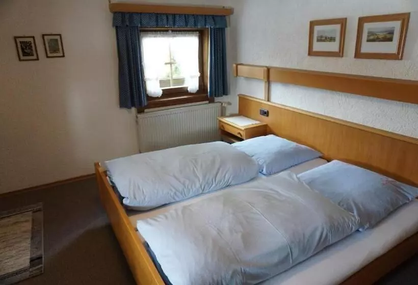 Pension & Fewos Fuchs