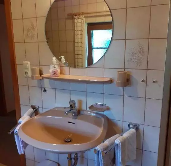 Pension & Fewos Fuchs