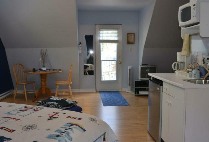 אתר נופש Sea Parrot Ocean View Manor