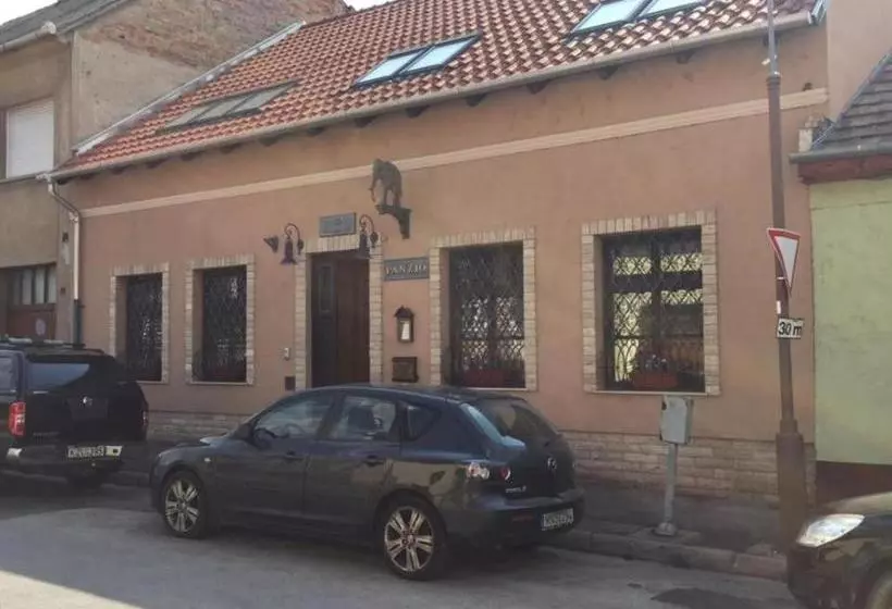 پانسیون Arany Elefánt Szálláshely