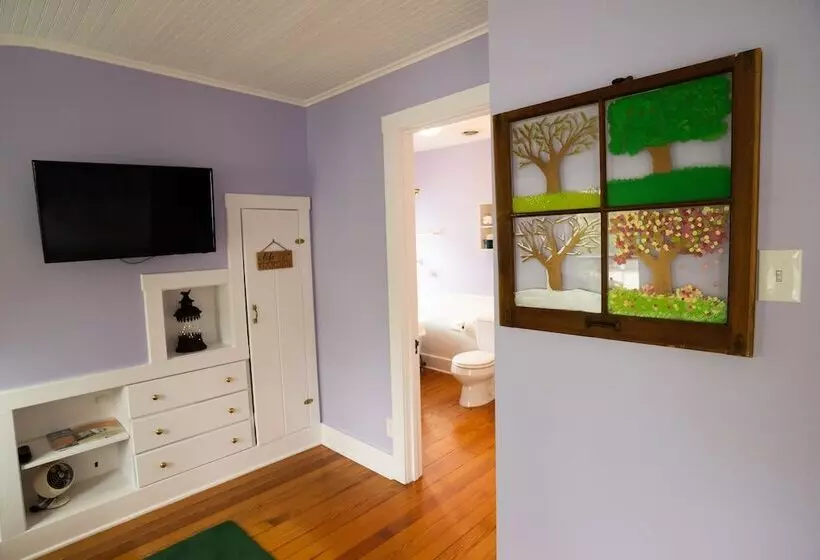 Garden Grove Inn Bed And Breakfast