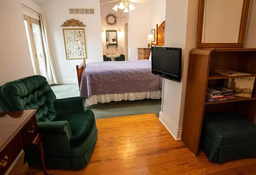 Garden Grove Inn Bed And Breakfast