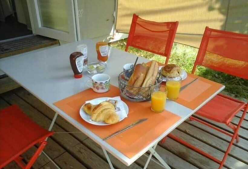 فندق Camping Les Tournesols