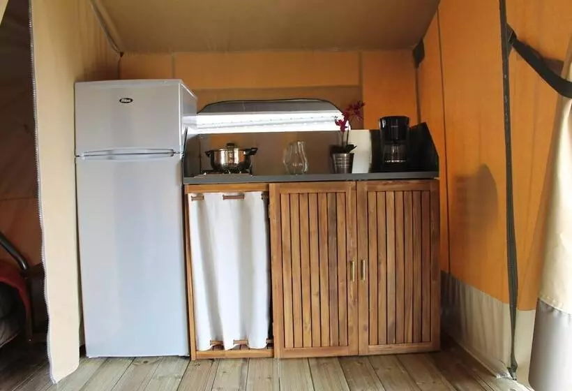 Hotelli Camping Les Tournesols