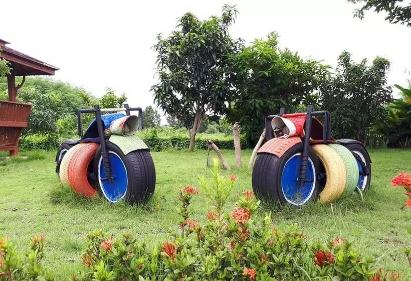 ホテル Phutawan Resort  Nong Bua Lam Phu