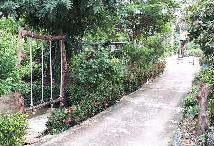 ホテル Phutawan Resort  Nong Bua Lam Phu