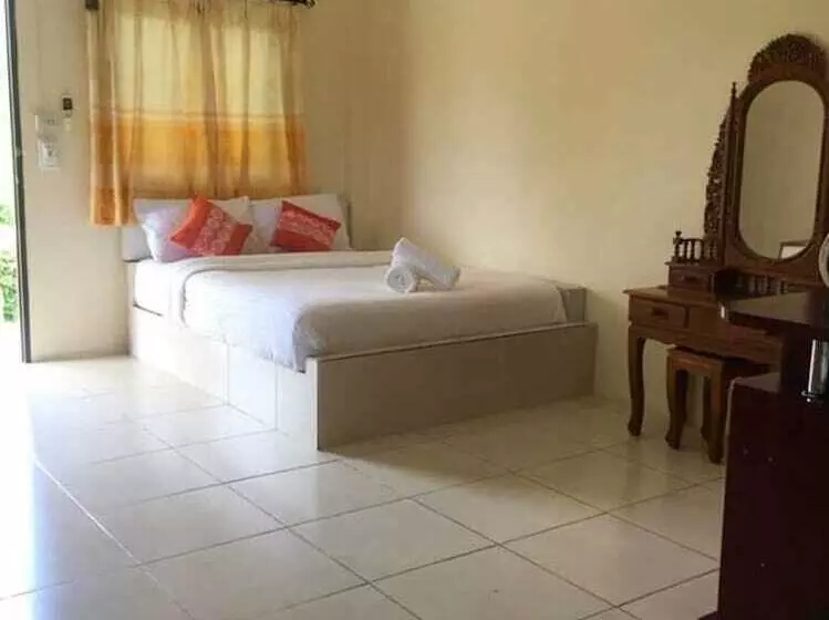 ホテル Phutawan Resort  Nong Bua Lam Phu