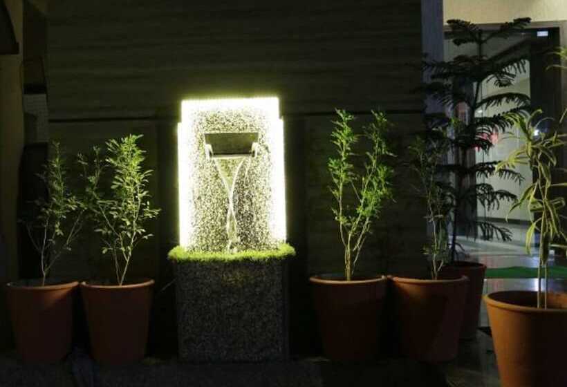 Отель The Mewar