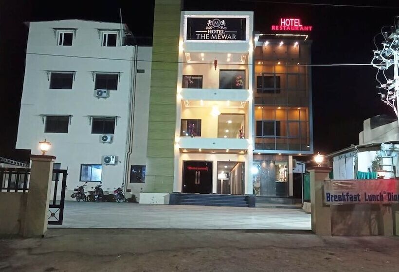 Отель The Mewar