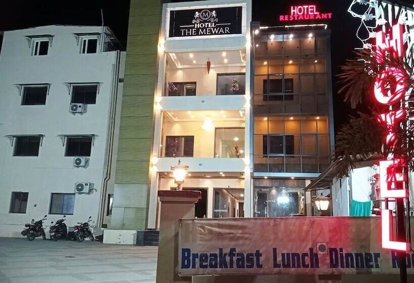 Отель The Mewar
