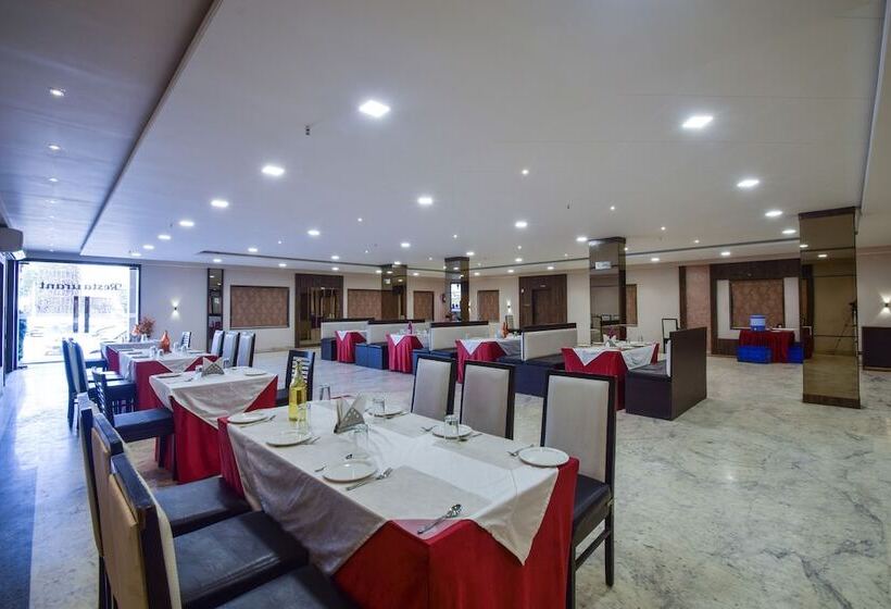 Отель The Mewar