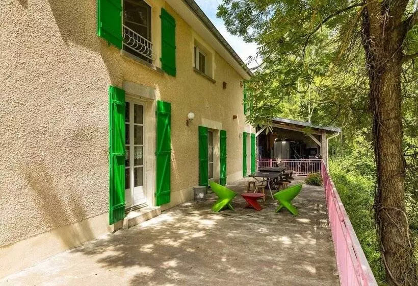 Aamiaismajoitus (B&B) Bienvenue Au Pays De Jeanne