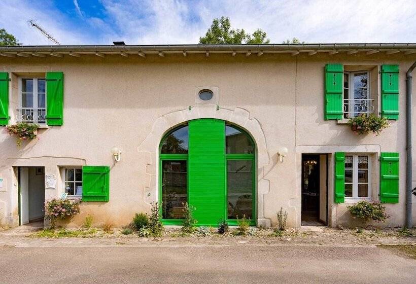 Bed and Breakfast Bienvenue Au Pays De Jeanne