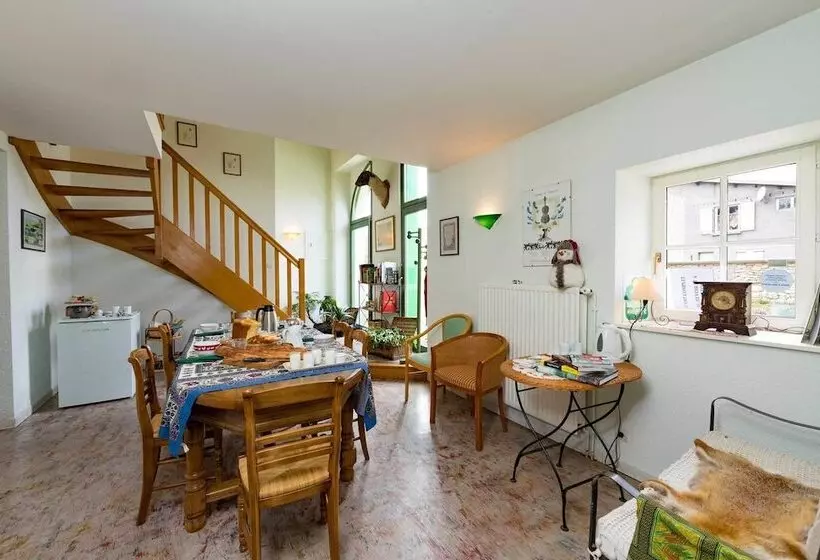 Aamiaismajoitus (B&B) Bienvenue Au Pays De Jeanne